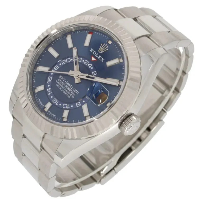 Superclone Rolex Sky-Dweller Bright blue Dial 336934 Oyster Close-Up Focus