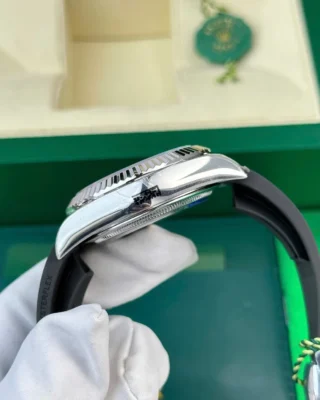 Replica Rolex Sky-Dweller Black Dial Steel Case Oysterflex Bracelet