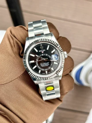 Replica Rolex Sky-Dweller Black Dial Oyster Bracelet