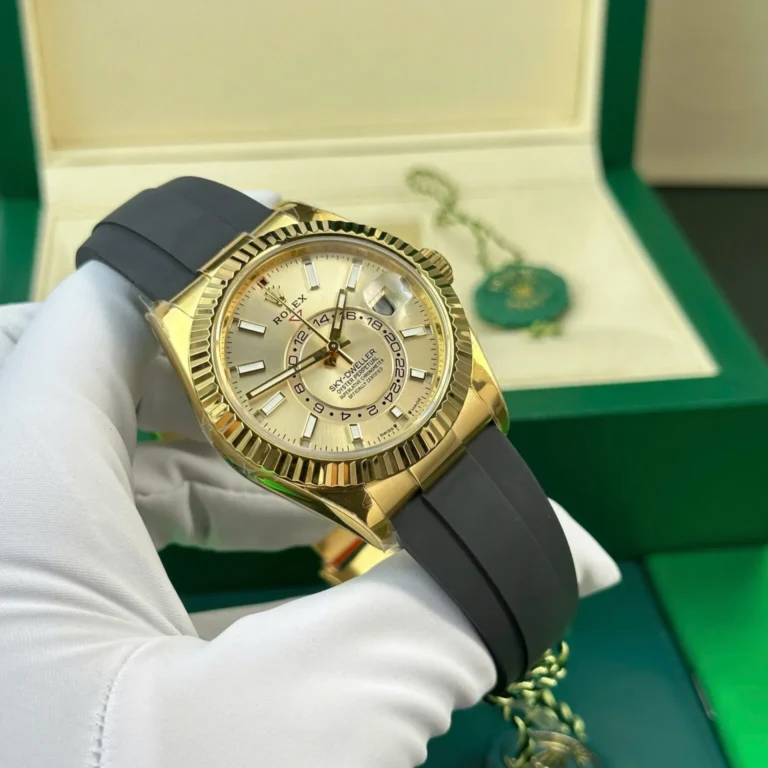 Replica Rolex Sky-Dweller Champagne Dial Gold Case Oysterflex Bracelet