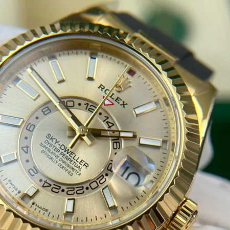 Replica Rolex Sky-Dweller Champagne Dial Gold Case Oysterflex Bracelet