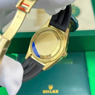 Replica Rolex Sky-Dweller White Dial Gold Case Oysterflex Bracelet