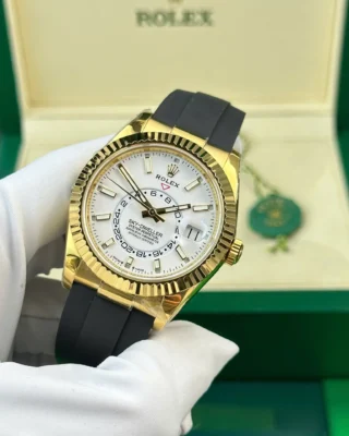 Replica Rolex Sky-Dweller White Dial Gold Case Oysterflex Bracelet