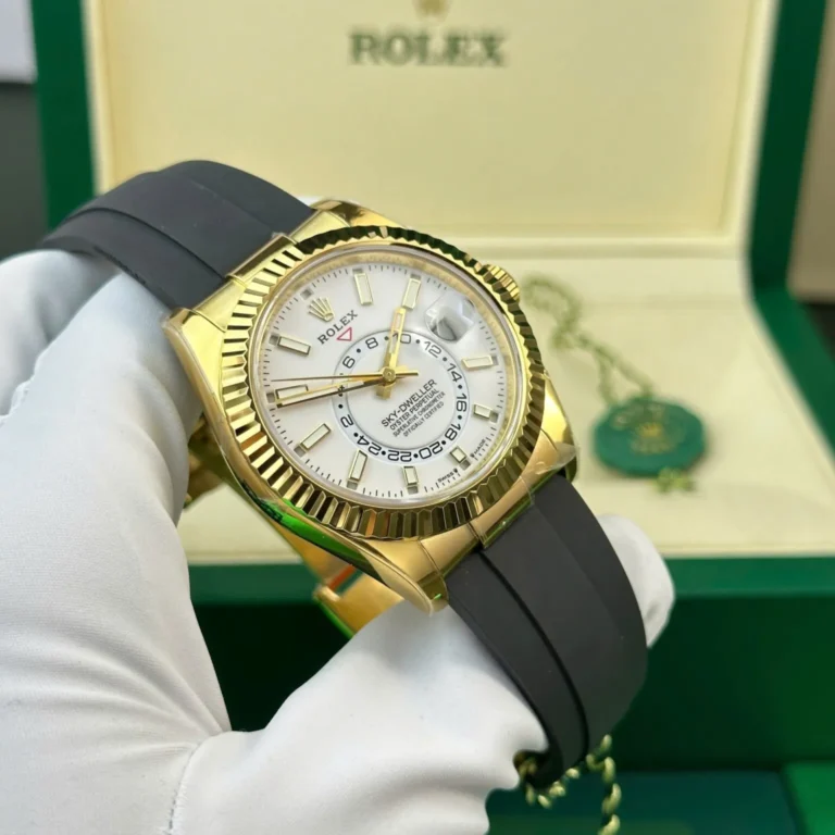 Replica Rolex Sky-Dweller White Dial Gold Case Oysterflex Bracelet