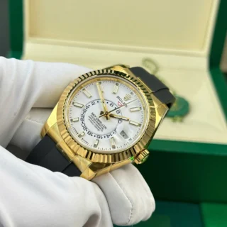 Replica Rolex Sky-Dweller White Dial Gold Case Oysterflex Bracelet
