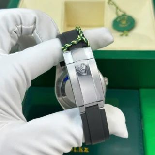 Replica Rolex Sky-Dweller White Dial Steel Case Oysterflex Bracelet