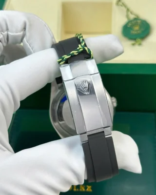 Replica Rolex Sky-Dweller White Dial Steel Case Oysterflex Bracelet