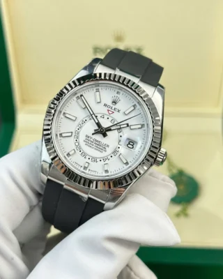 Replica Rolex Sky-Dweller White Dial Steel Case Oysterflex Bracelet