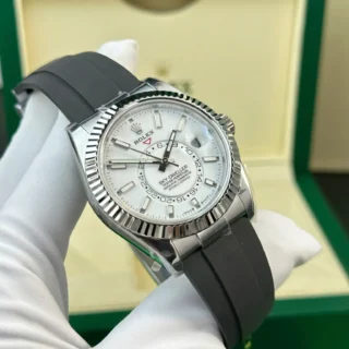 Replica Rolex Sky-Dweller White Dial Steel Case Oysterflex Bracelet