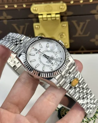 Replica Rolex Sky-Dweller White Dial Jubilee Bracelet