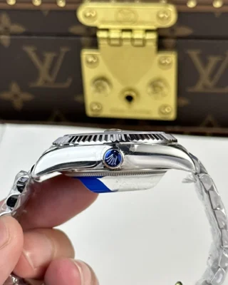 Replica Rolex Sky-Dweller White Dial Jubilee Bracelet