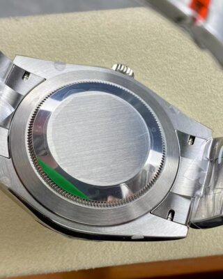 Superclone Rolex Oyster Perpetual Turquoise Dial 124300 Style Perspective