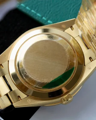 Replica Rolex Day Date Black Dial Diamond Bezel Presidential Bracelet