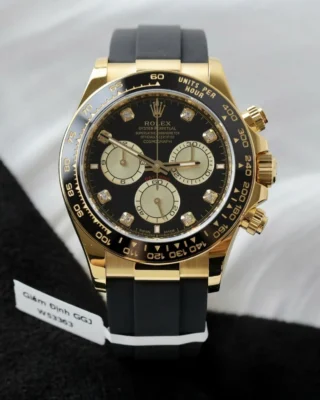 Rolex Daytona Black Dial Black Bezel Golden Case Oysterflex Bracelet