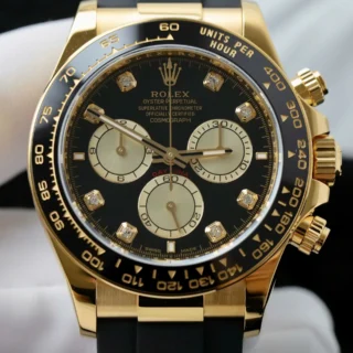 Rolex Daytona Black Dial Black Bezel Golden Case Oysterflex Bracelet