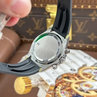 Replica Rolex Daytona Black Dial Black Bezel Oysterflex Strap