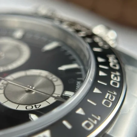 Replica Rolex Daytona Black Dial Black Bezel Oysterflex Bracelet