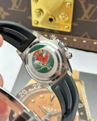 Replica Rolex Daytona Black Dial Black Bezel Oysterflex Bracelet