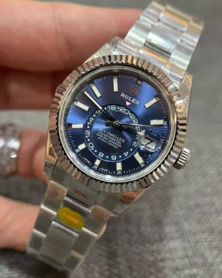Replica Rolex Sky-Dweller Blue Dial Oyster Bracelet