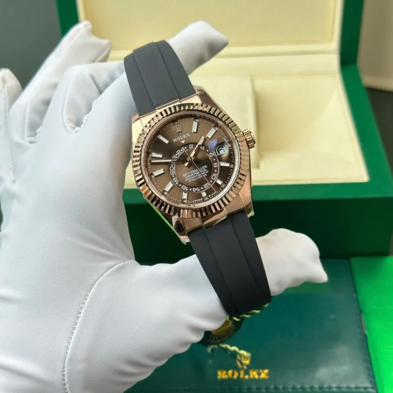 Replica Rolex Sky Dweller Chocolate Dial Rose Gold Case Oysterflex Bracelet