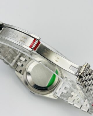 Replica Rolex Datejust Palm Motif Dial 126234-0047 Close-Up Focus