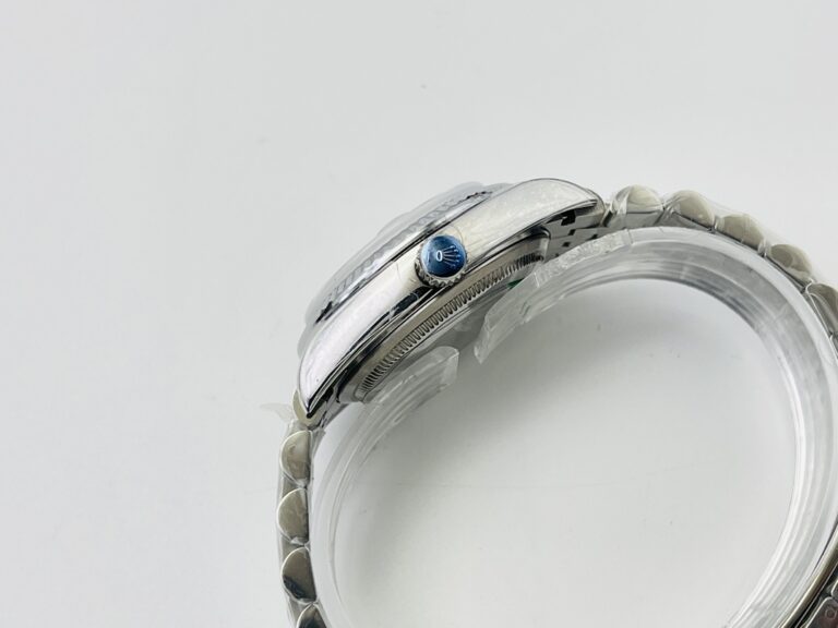 Replica Rolex Datejust Palm Motif Dial 126234-0047 Feature Highlight