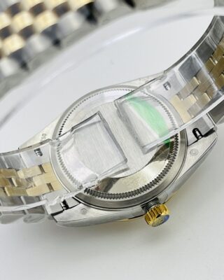 Replica Rolex Datejust Gold Palm Motif Dial 126233 Profile Shot