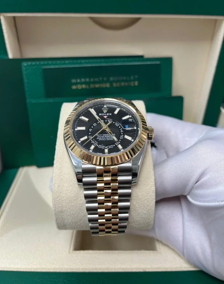 Superclone Rolex Sky-Dweller Bright black Dial 336933 Jubilee Perspective View