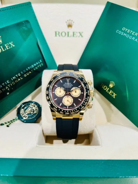 Rolex Cosmograph Daytona 40mm 18K Yellow Gold Black Dial Oysterflex 126518LN