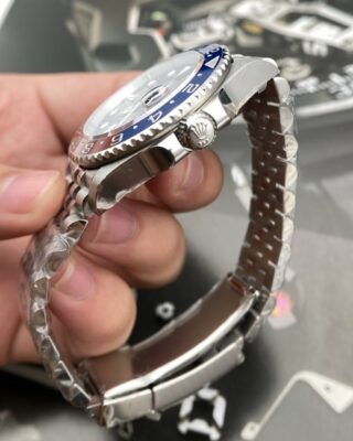 Superclone Rolex GMT-Master II 126710BLRO