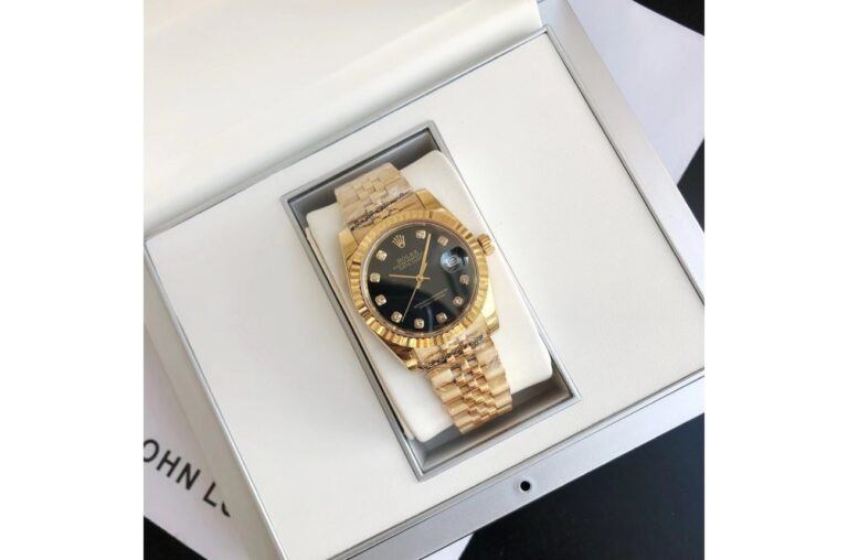 Replica Rolex Datejust RG/RG Jub Black/Dial Angle Detail