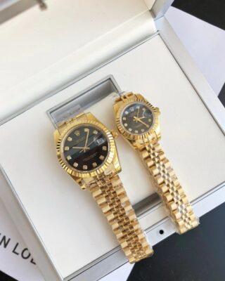 Replica Rolex Datejust RG/RG Jub Black/Dial Close-Up Focus