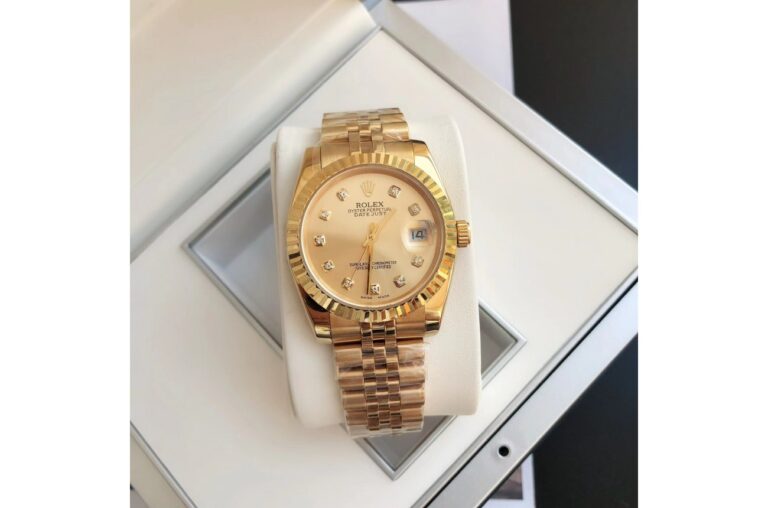 Replica Rolex Datejust RG/RG Jub Gold/Dial Close-Up Focus