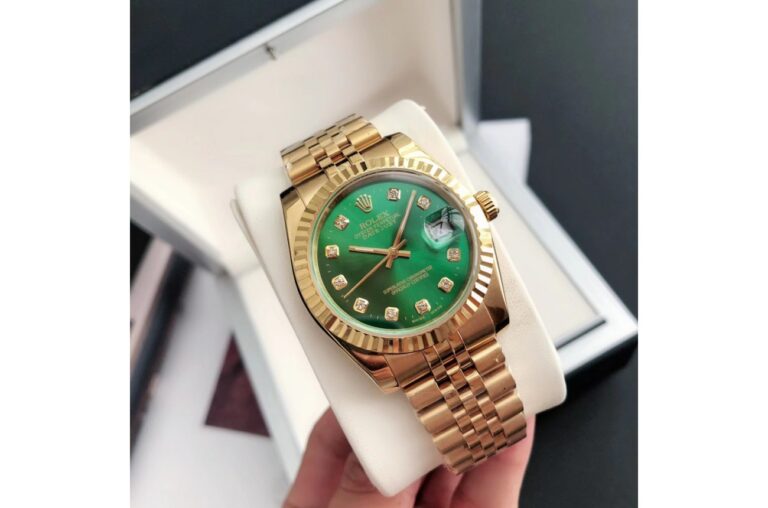 Replica Rolex Datejust RG/RG Jub Green/Dial Perspective View