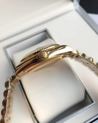 Replica Rolex Datejust RG/RG Jub White/Dial Feature Highlight