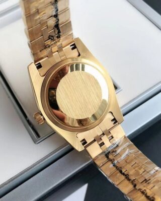 Replica Rolex Datejust RG/RG Jub White/Dial Alternate Angle