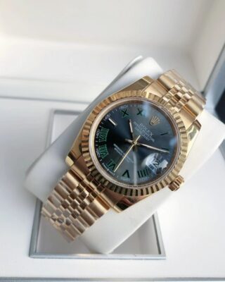 Replica Rolex Datejust RG/RG Jubilee Bracelet Angle Detail