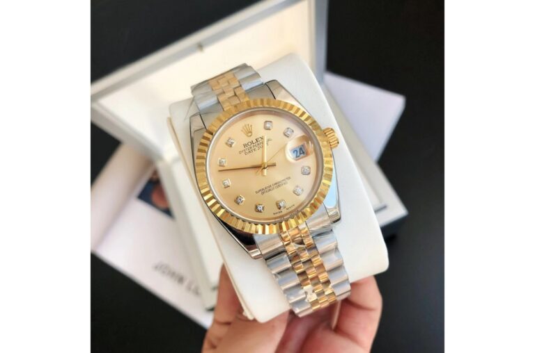 Replica Rolex Datejust RG/SS Jub Gold/Dial Perspective View