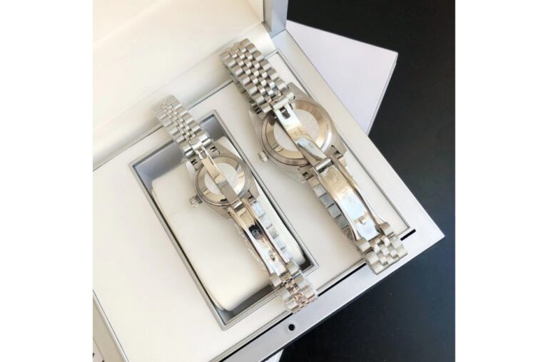 Replica Rolex Datejust SS/SS Jub Blue/Dial Profile Shot