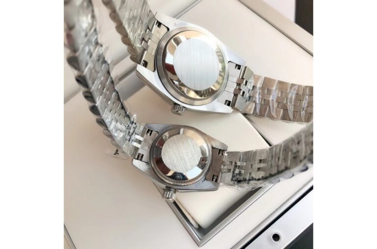 Replica Rolex Datejust SS/SS Jub Blue/Dial Style Perspective