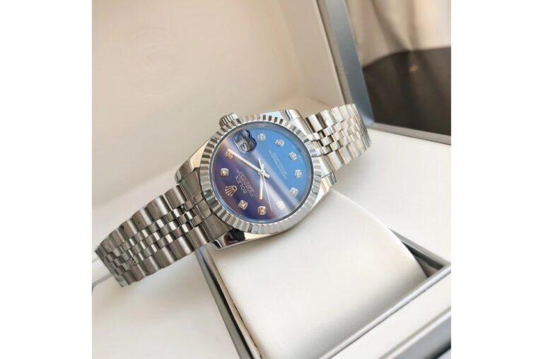 Replica Rolex Datejust SS/SS Jub Blue/Dial Alternate Angle