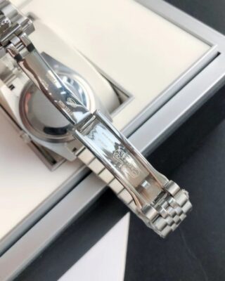 Replica Rolex Datejust SS/SS Jub White/Dial Feature Highlight