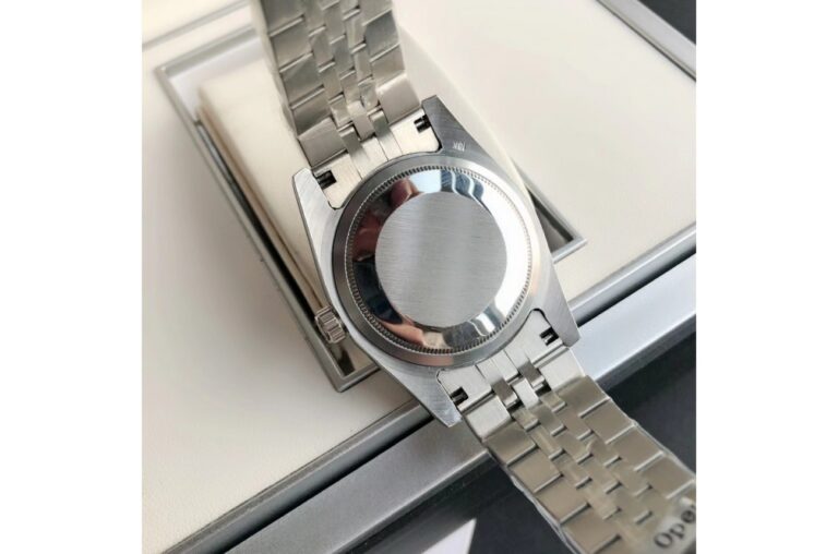 Replica Rolex Datejust SS/SS Jub White/Dial Alternate Angle