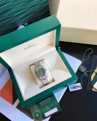 Replica Rolex Oyster Perpetual SS/SS Green/Stk Angle Detail