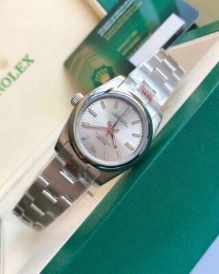 Replica Rolex Oyster Perpetual SS/SS Sliver/Stk Feature Highlight