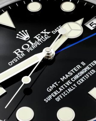 Replica ROLEX WALL CLOCK – GMT MASTER II BATMAN Angle Detail