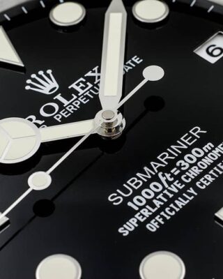 Replica ROLEX WALL CLOCK – SUBMARINER Angle Detail