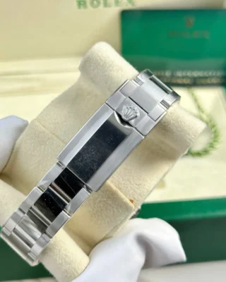 Replica Rolex GMT Master Sprite Black Dial Green and clack Bezel Oyster Bracelet