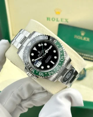 Replica Rolex GMT Master Sprite Black Dial Green and clack Bezel Oyster Bracelet