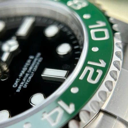 Replica Rolex GMT Master Sprite Black Dial Green and clack Bezel Oyster Bracelet